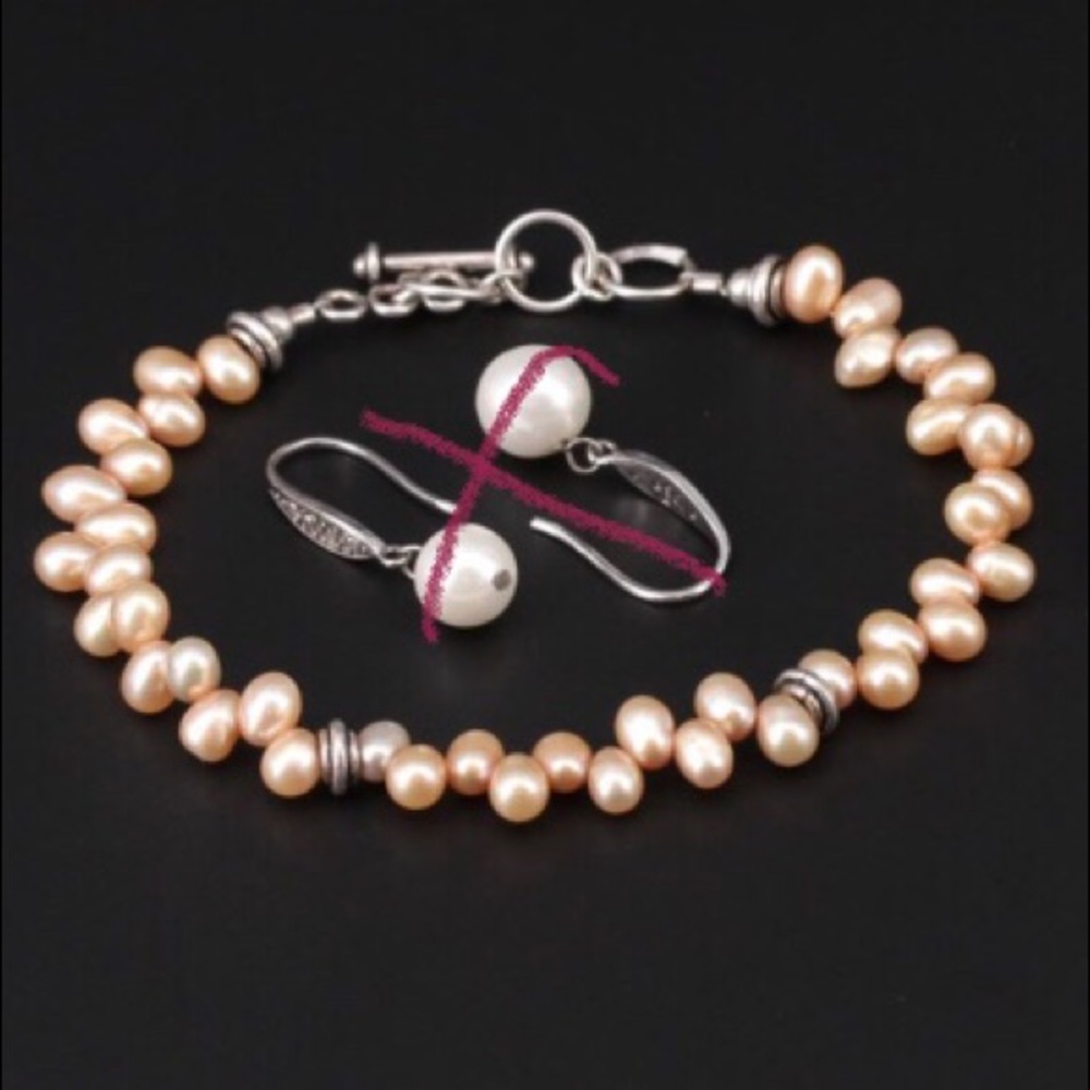 🌷Dainty cultured pearl and silver bracelet